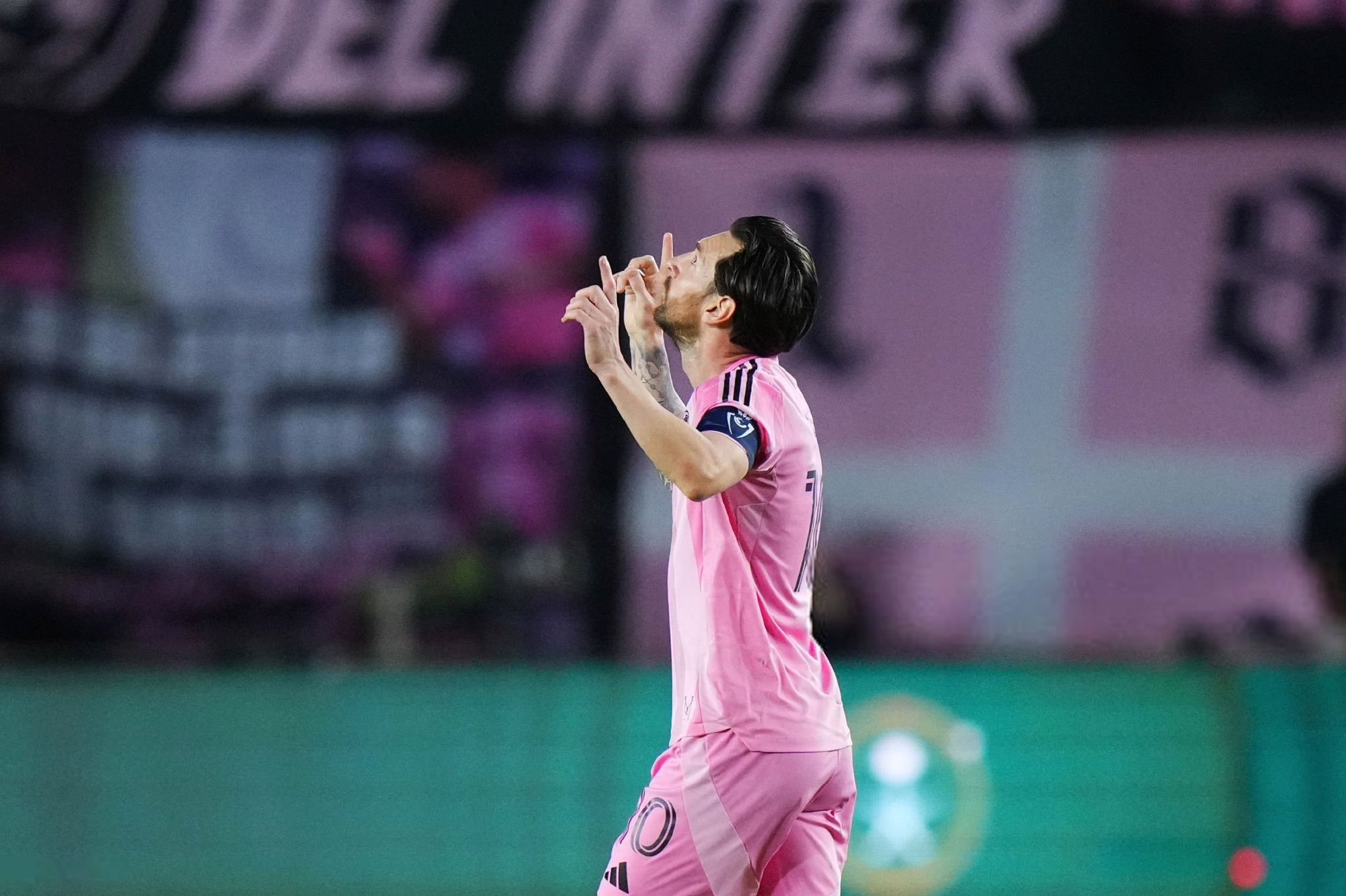 【半场1:1& 总比分1:2】📝上半场结束，迈阿密国际vs洛杉矶fc 1:1，