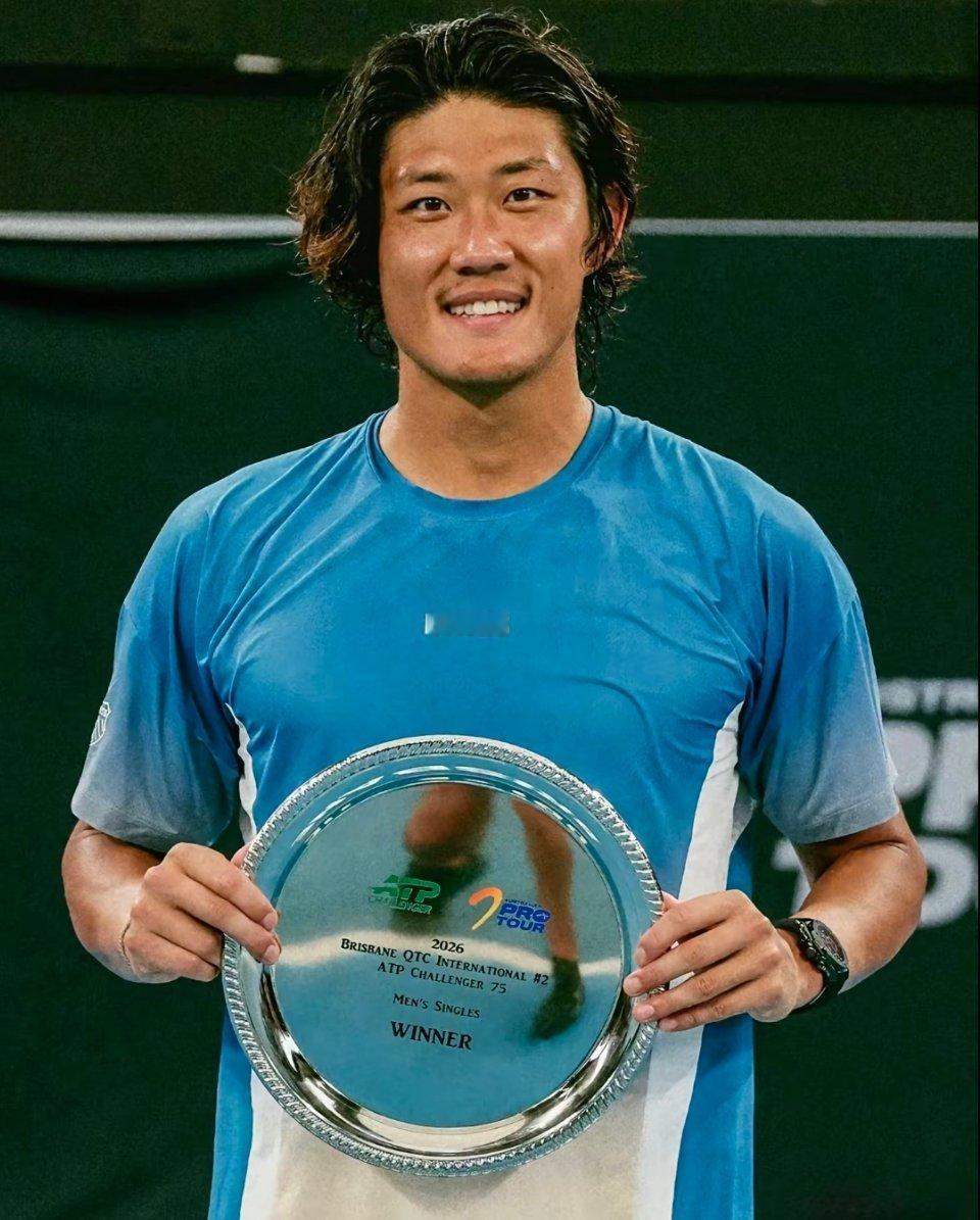 张之臻晒盆祝大家新年快乐也祝张之臻马到成功张之臻中网