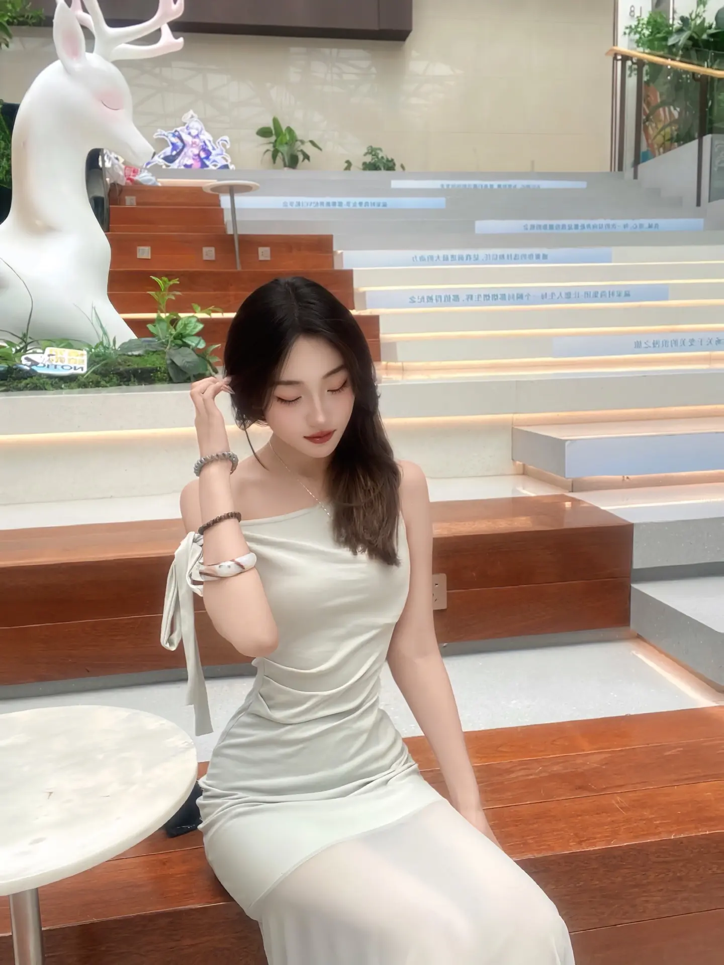 我开始迷信 你的掌纹里也有我的命运