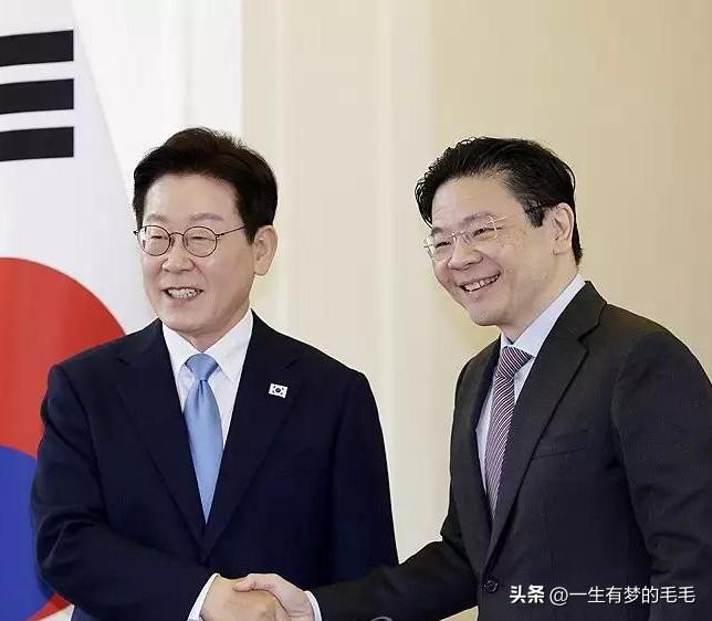 3月2日，韩国总统李在明在访问新加坡期间出席韩新AI连接峰会并致辞。李在明表示，