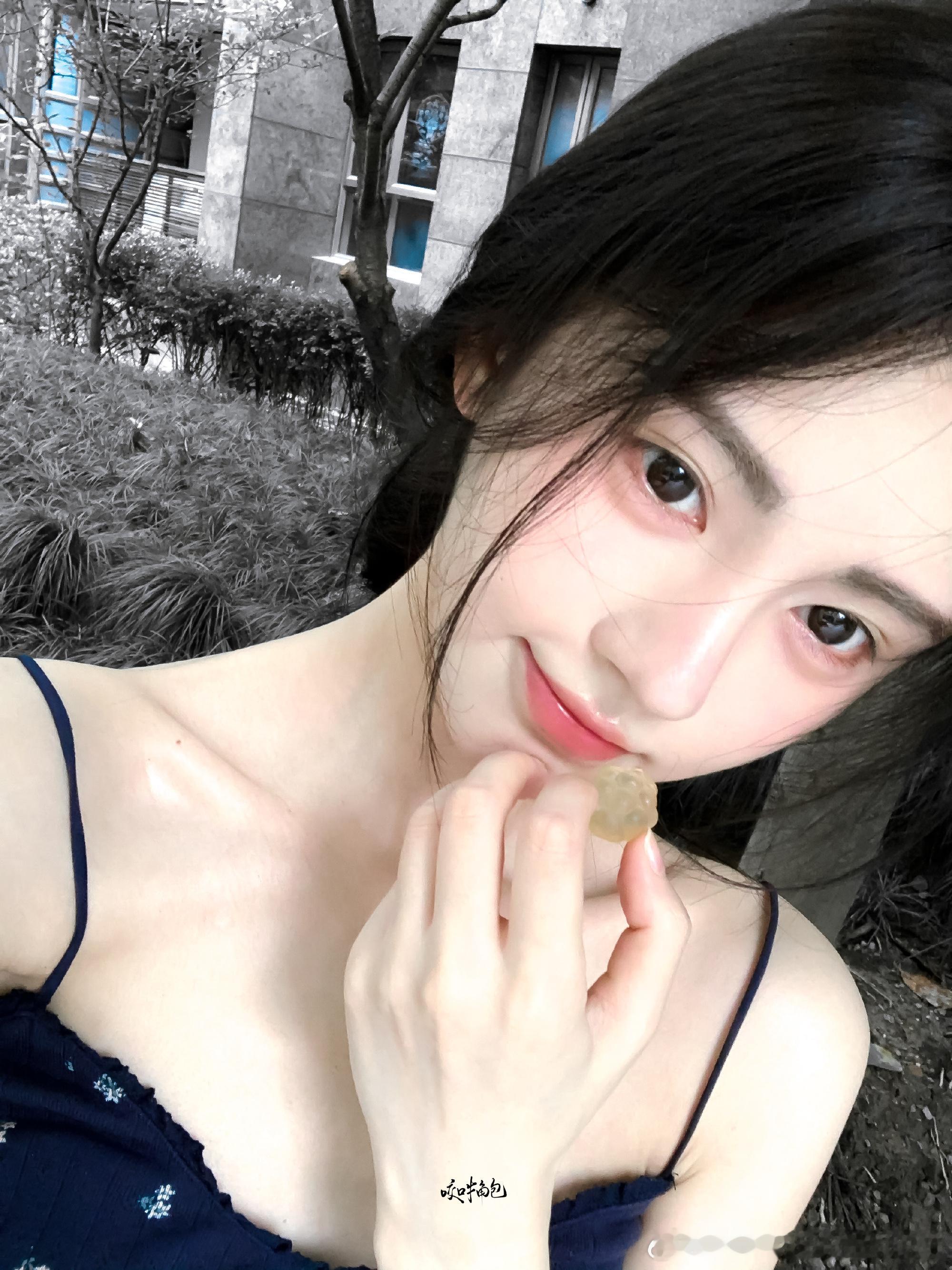 🍊鞠婧祎苏绿夏 🍊鞠婧祎人生没有同花顺 底牌永远是自己.​ ​​​