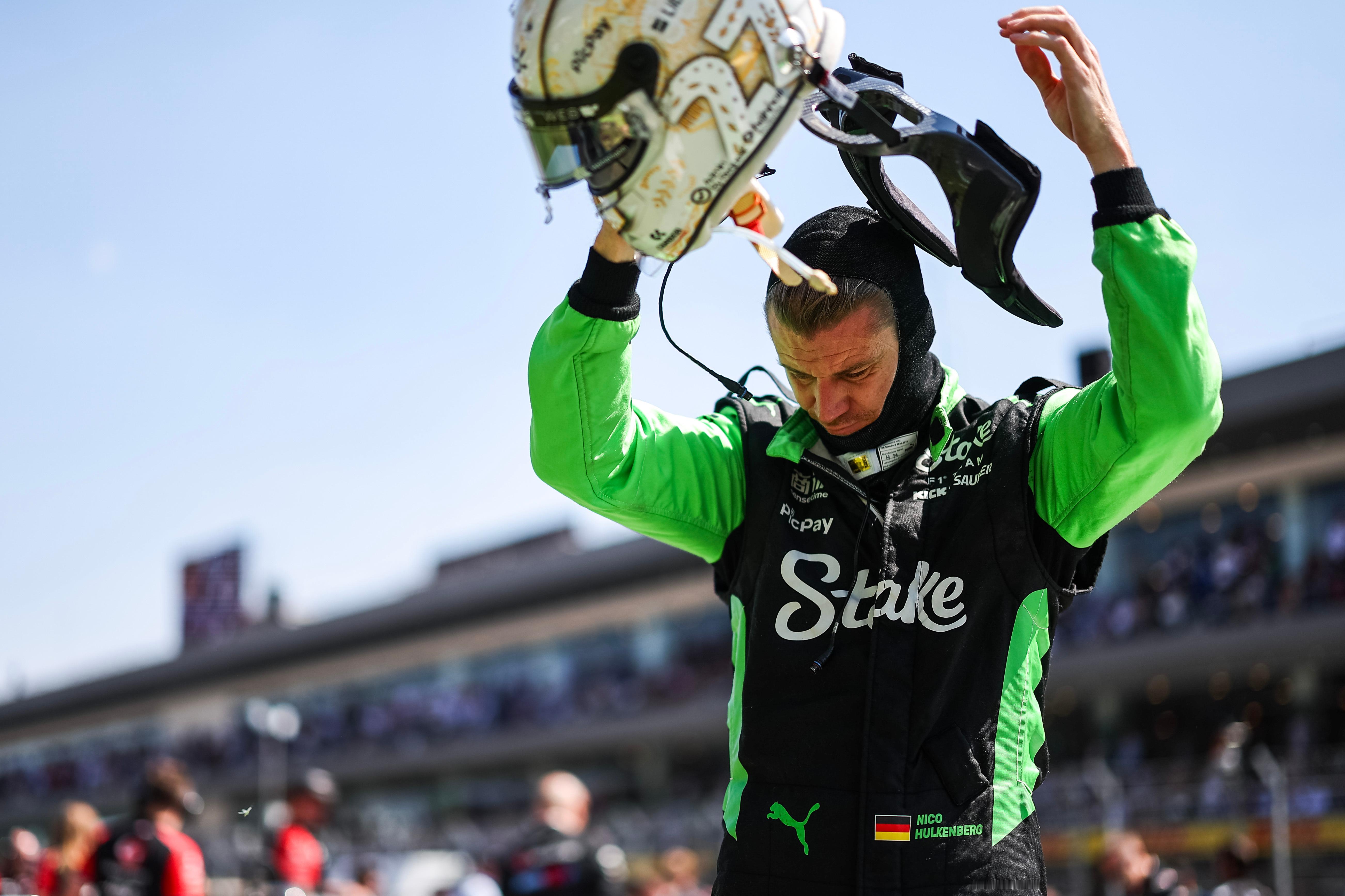 霍肯伯格将于11月18日通过F1官方认证平台拍卖他在墨西哥城大奖赛中使用过的特别