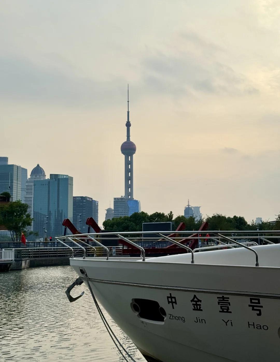 北外滩 重新定义上海的全球会客厅
上海因水而生，因港而兴。自1843年开埠起，“