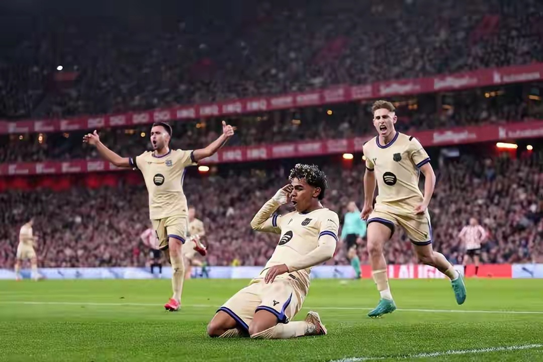 毕尔巴鄂竞技0比1巴萨1:0！亚马尔一剑封喉，刷新个人最佳，巴萨全身而退，领先皇