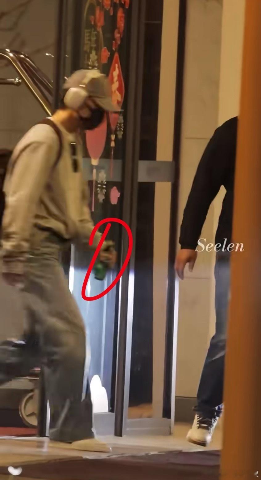 🍉肖战新sw饮品Perrier ，浑身上下都是代言 