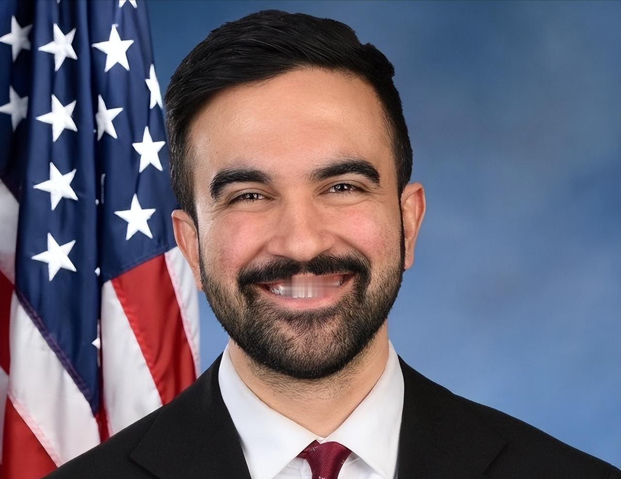 就在刚刚
 
美国前总统特朗普突然放话了。
 
社交平台上流传的片段称，他把纽约