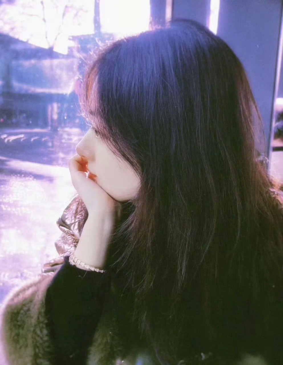 #赵丽颖[超话]# 生日快乐！ #赵丽颖生日放饭了#生日放饭了，自拍好美啊！ #