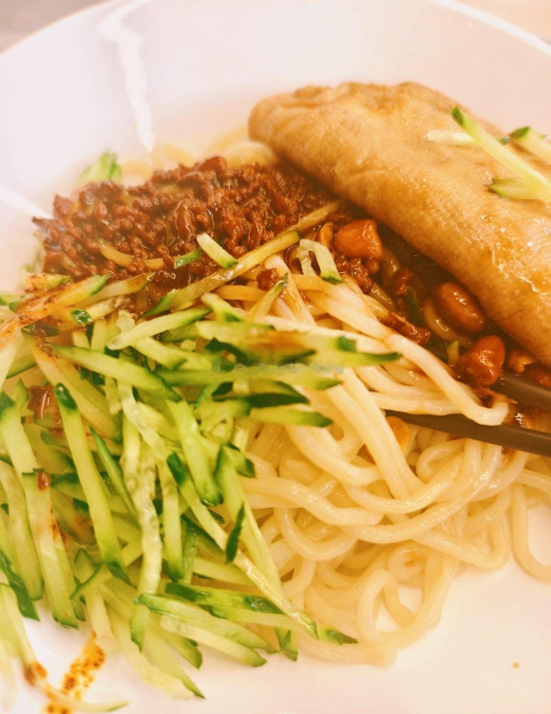 还没复工的姐妹可以试试我昨天的狠狠打工恢复元气方式。昨天一天输出12条围脖今天上