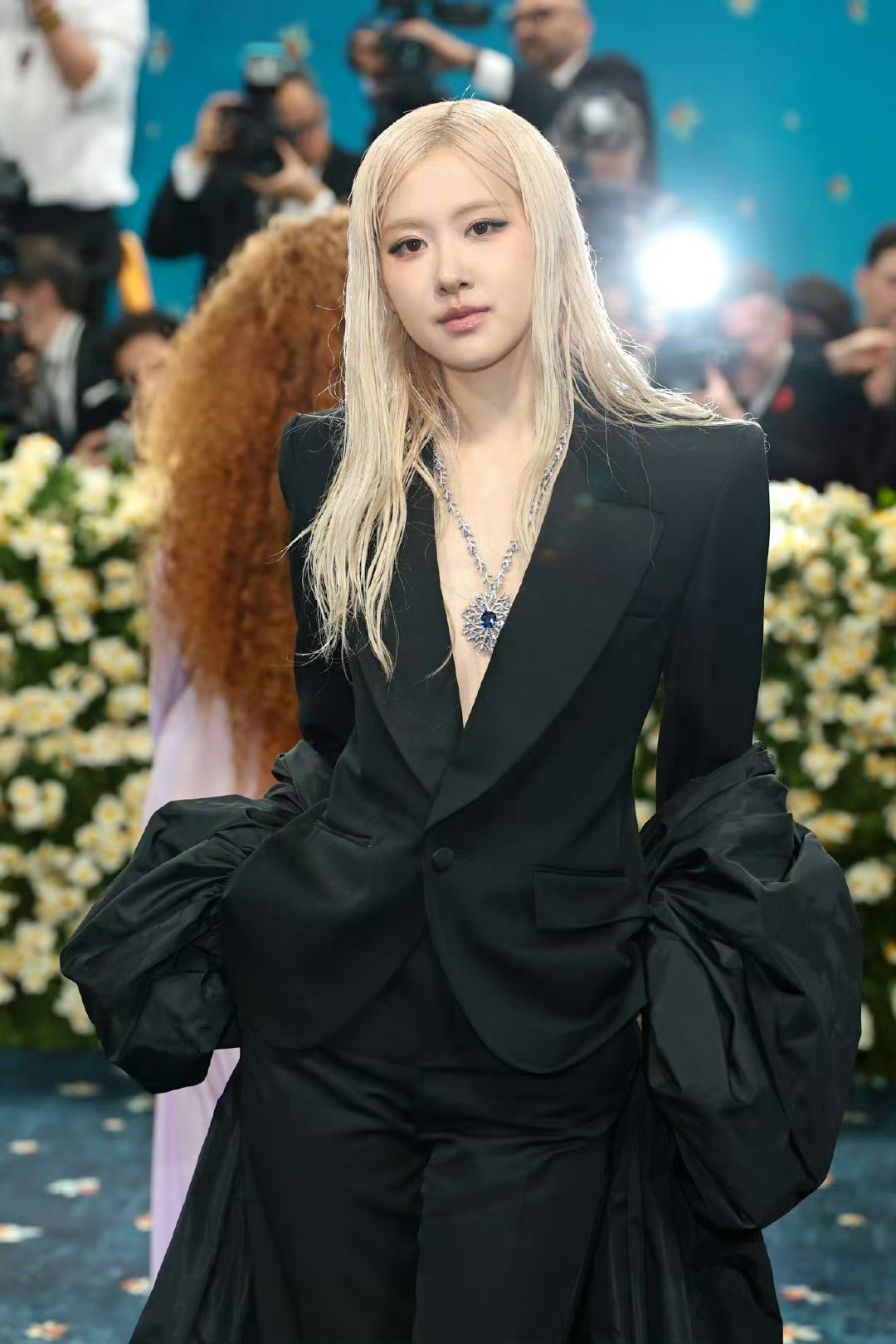 Rose Met Gala红毯演绎YSL特别定制 ​​​