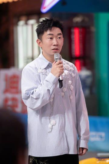 #杨迪看中医90秒被吓到5次# 在中医面前还真是一点隐私都没有[允悲] ​​​
