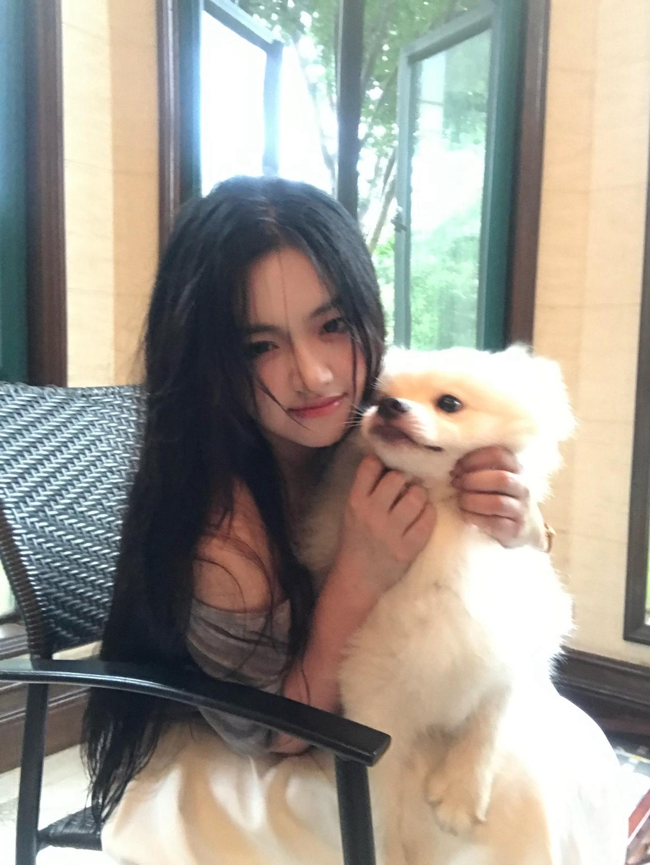 “原来思念也有生命 有呼吸 有你”#巨蟹座 #圆脸 #我和狗狗