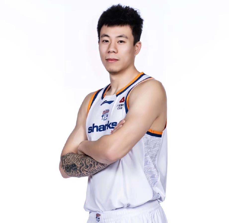 不懂就问，解说员为什么要用尺寸，来形容球员的身高。
        12月21日