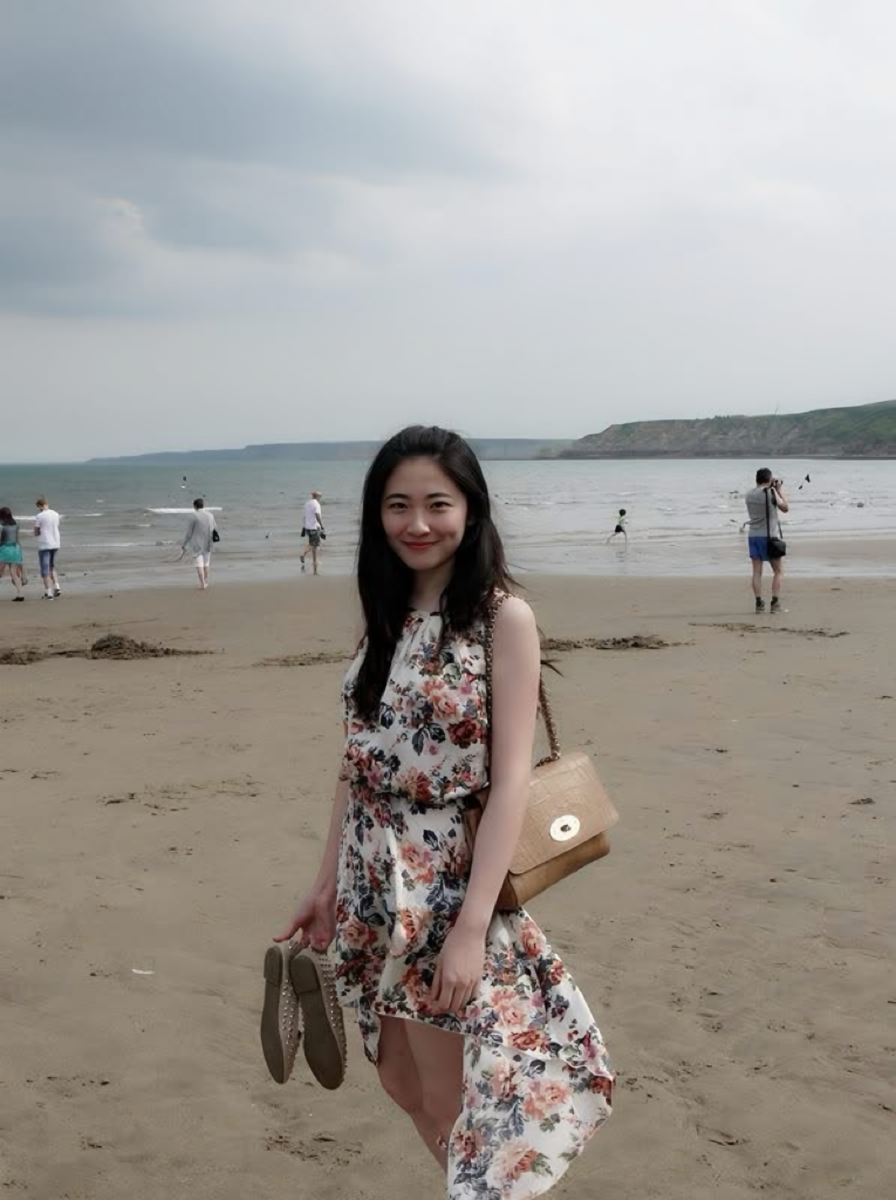 相册给我推了张13年前在英国的照片，感叹下岁月的流逝… 