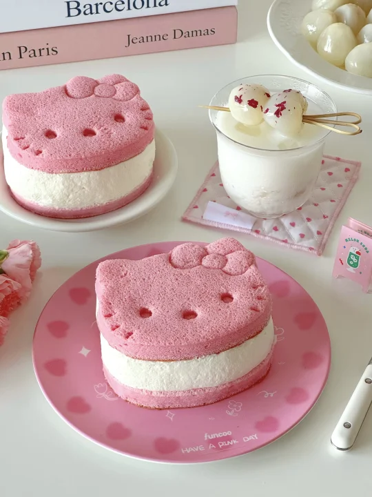 夏日甜心🎀荔枝Kitty蛋糕🍰荔枝酒酿冰奶🥛