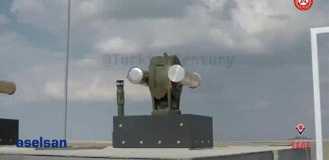 土耳其测试“阿勒泰”主战坦克配套的“AKKOR ”主动防御系统，成功拦截模拟来袭