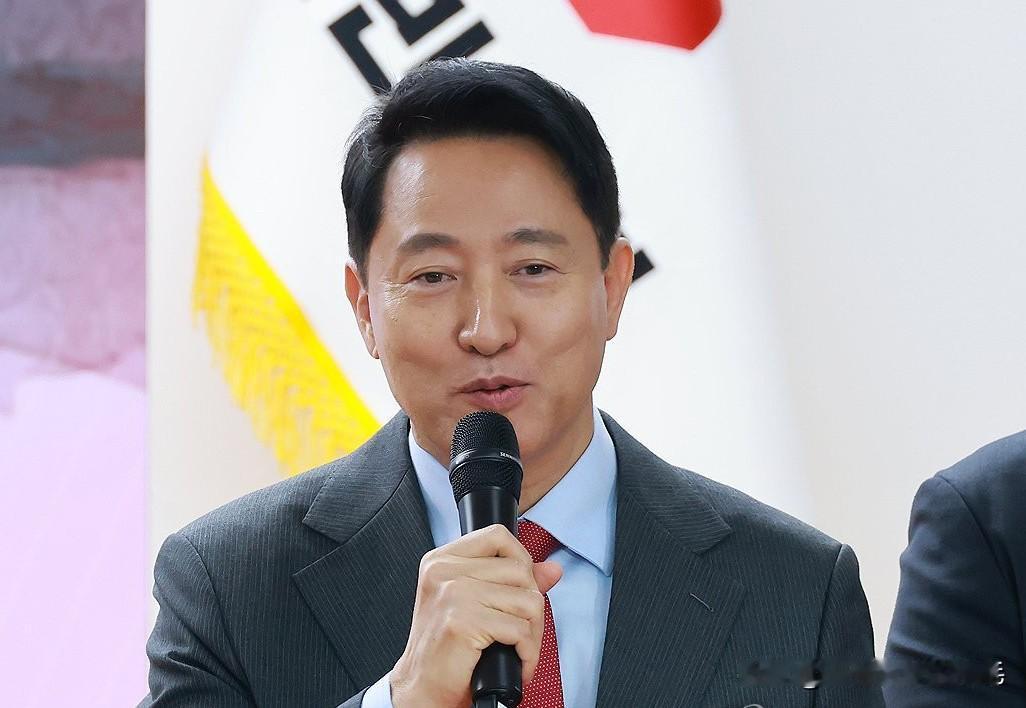 30日韩国首尔市长吴世勋涉政治掮客明泰均案因金建希涉明泰均民调案获无罪的判决，同