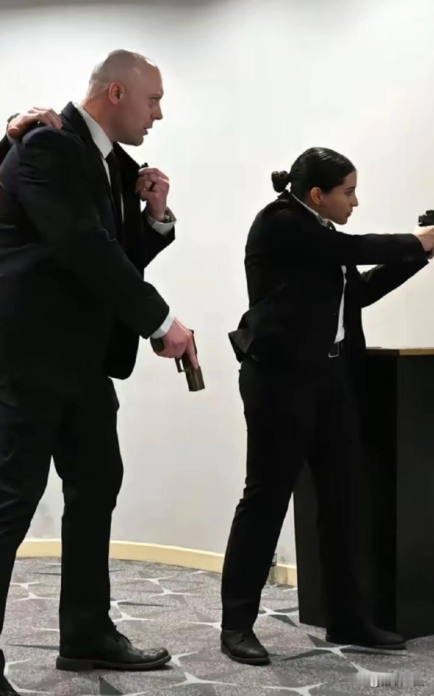 希尔顿枪击案，这名女特工反应果敢，身手利落，果断出手，气场十足

希尔顿枪击案突