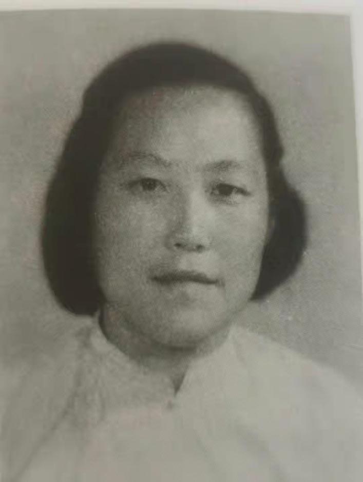 1971年，陕西省武功县一个48岁的农村老头，娶了一个比自己小十多岁的女大学生，