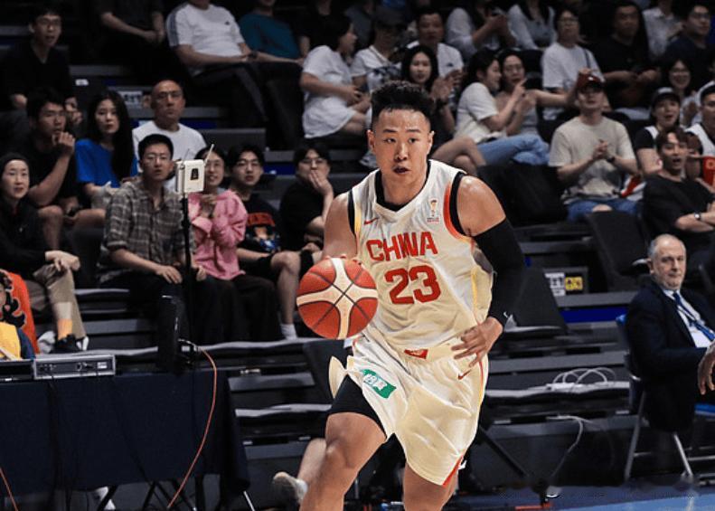 12分钟4分！联赛MVP到了国家队，怎么就不会打球了？

中国男篮大胜中国台北，