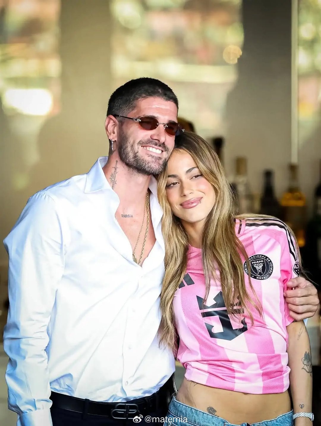 🚨据2025 年 12 月 20 日与女友、著名阿根廷歌手蒂尼结婚。这个日子好