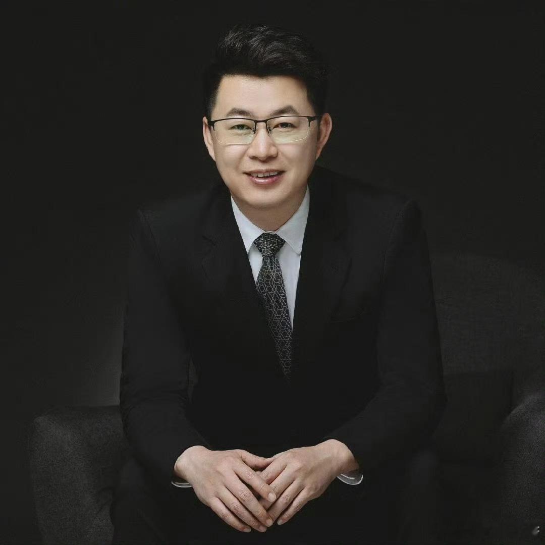 姜海荣出任深蓝汽车CEO大V聊车 深蓝也是华系含量很高的一脉，这个新链接会使其变