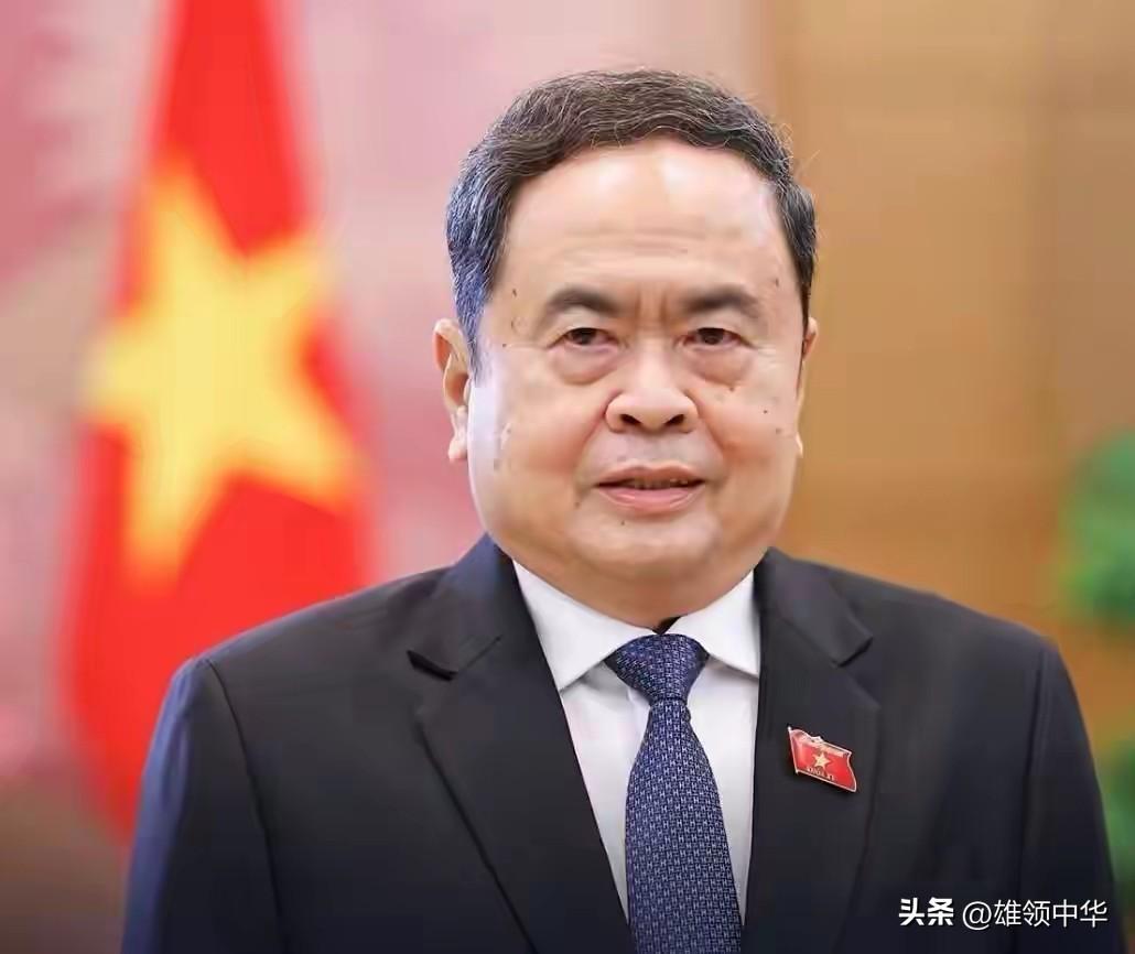 再度入列越南“四驾马车”，陈青敏属于“中道进入四驾马车”，2024年当届国会主席