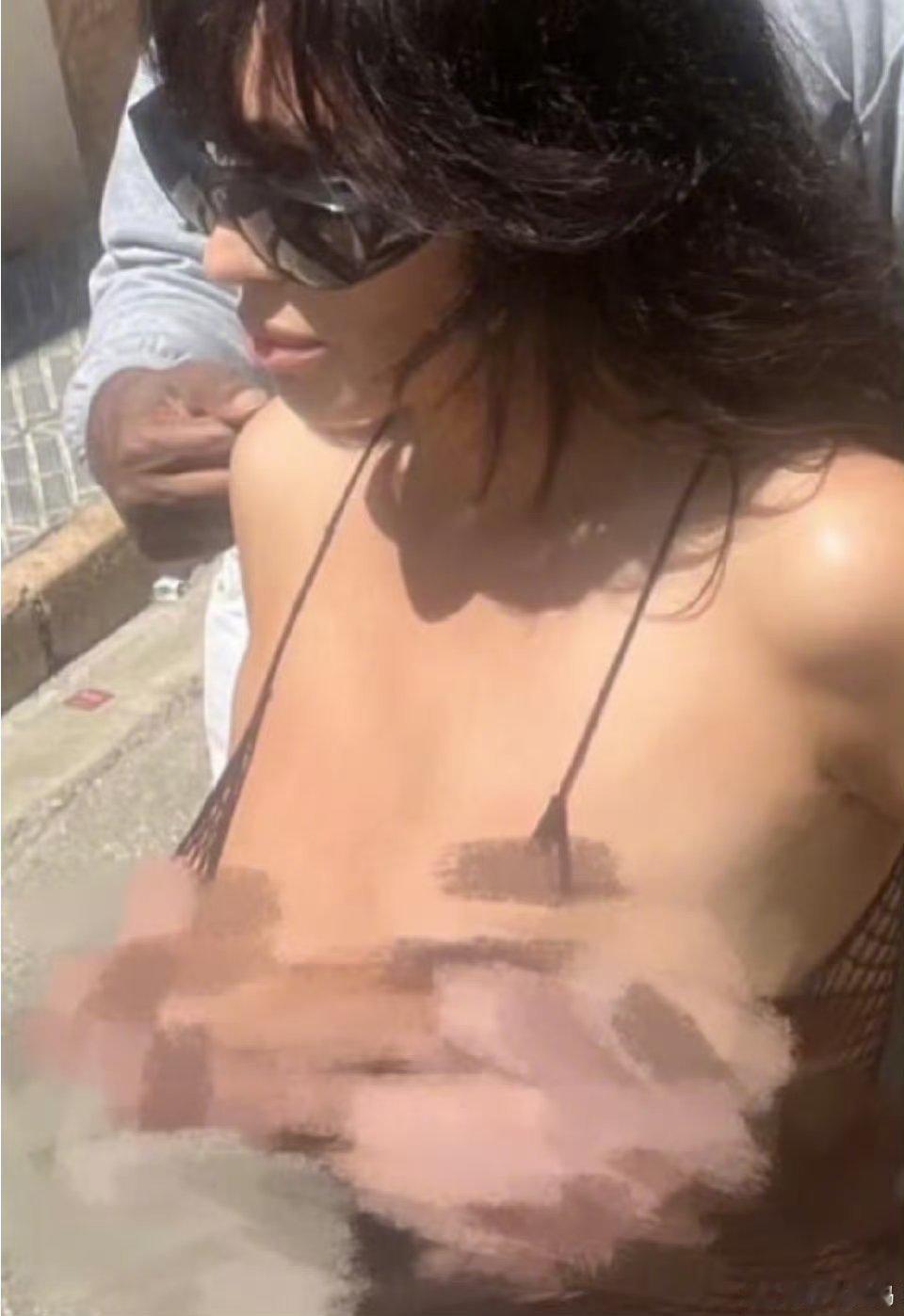 侃爷和他老婆，不行赔我点钱看眼睛吧，每次出来穿的都是啥啊，越来越炸裂[裂开][裂