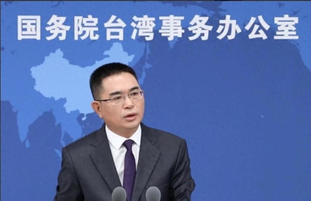 岛内哗然一片！据台媒报道，美军顾问指导台当局“战时指挥中枢”选址，竟将台北故宫与