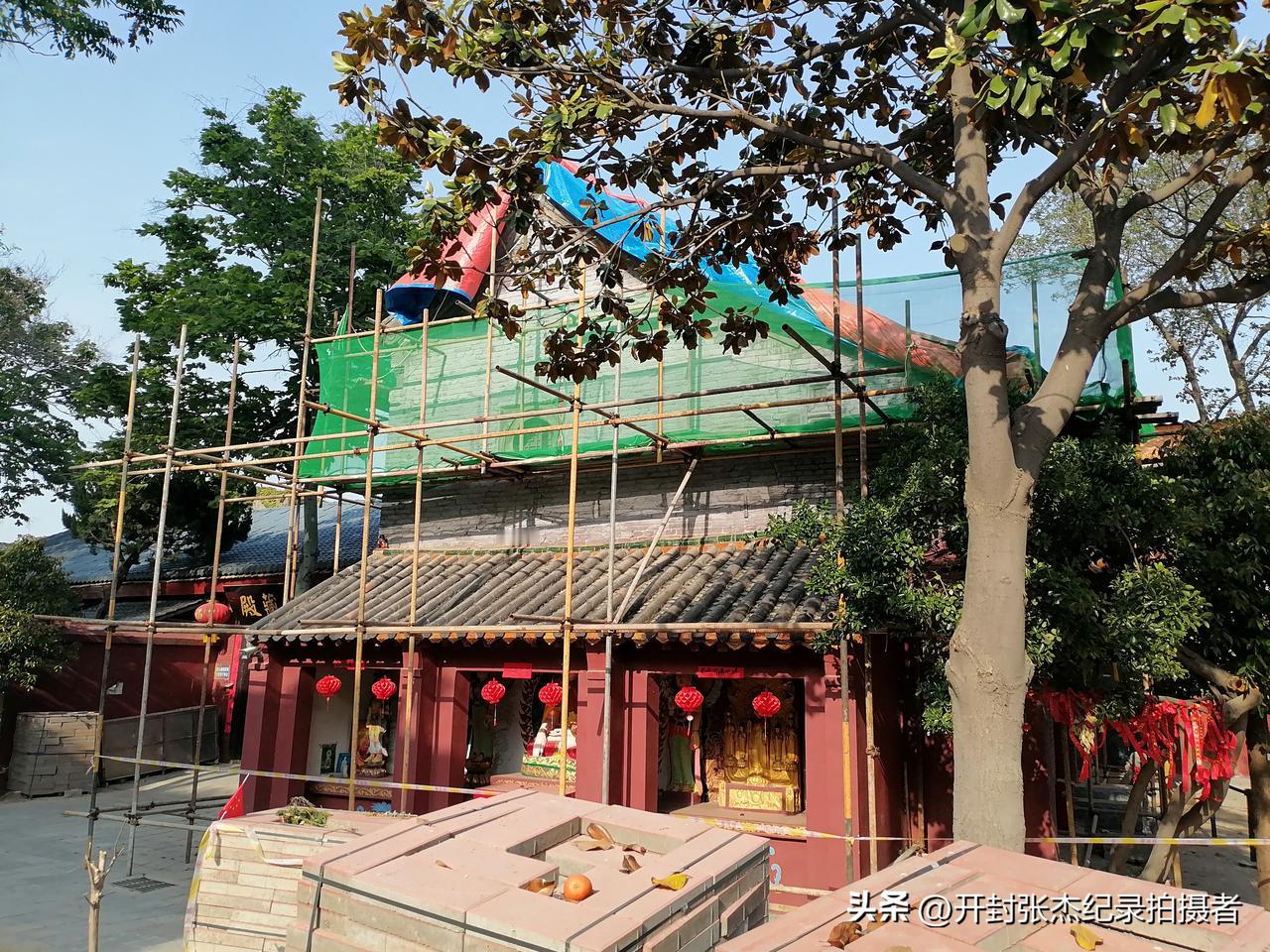 今天去古观音寺玩看到里面维修