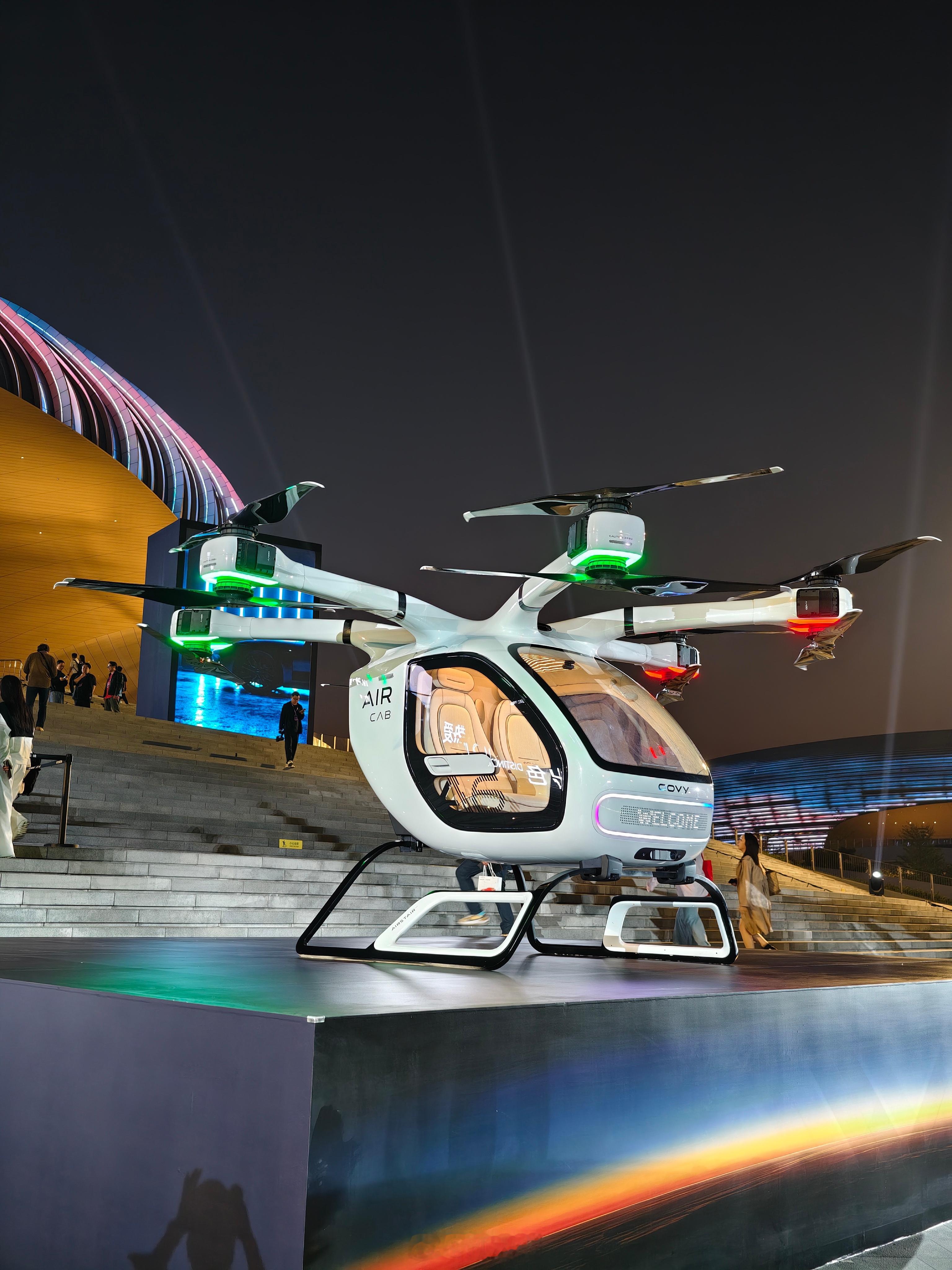 今天来广州参加启境 品牌发布会及首款车型启境GT7 全球首秀华为乾崑×广汽，一个