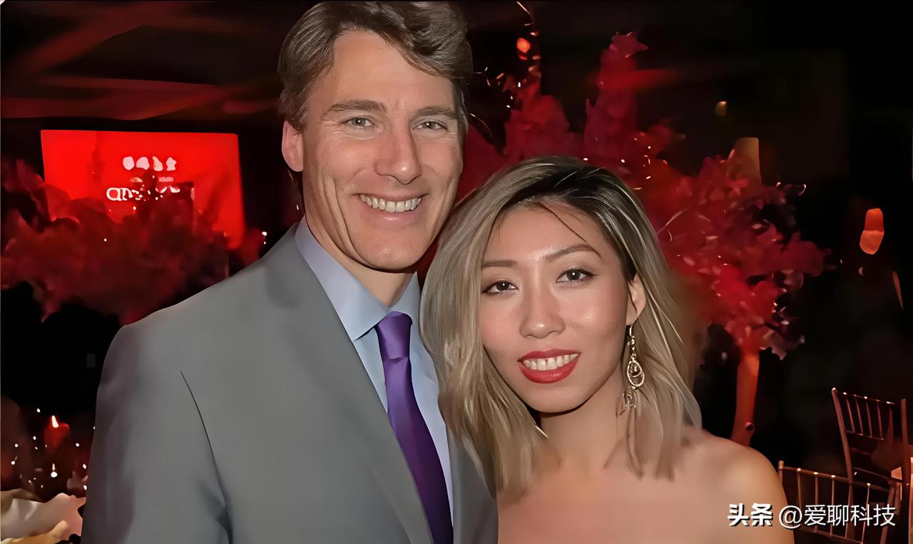 曲婉婷最近在海外自曝切了乳房，一个人签字一个人进的手术室，连个端水的人都没有，看
