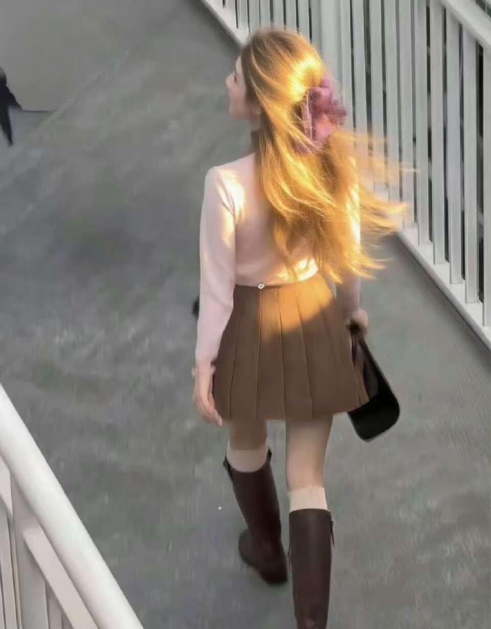 这几张背影真的鲨我 芭比神女….💖 ​​​