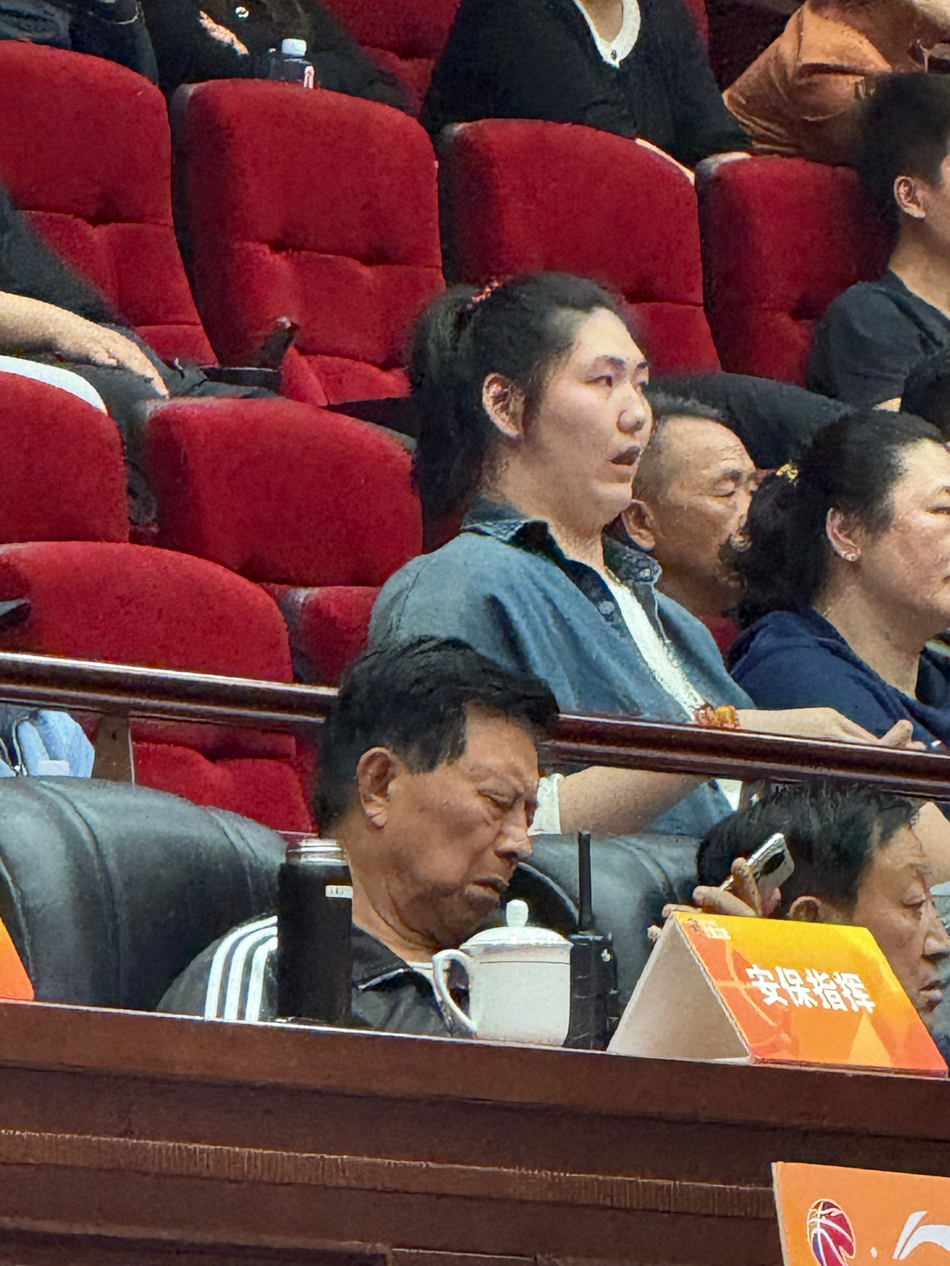 观众席坐个226山东男篮vs辽宁男篮