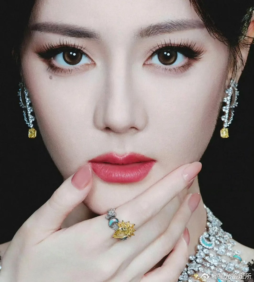 迪丽热巴如果鼻子再长一点，就有机会成为完颜了吧？ 