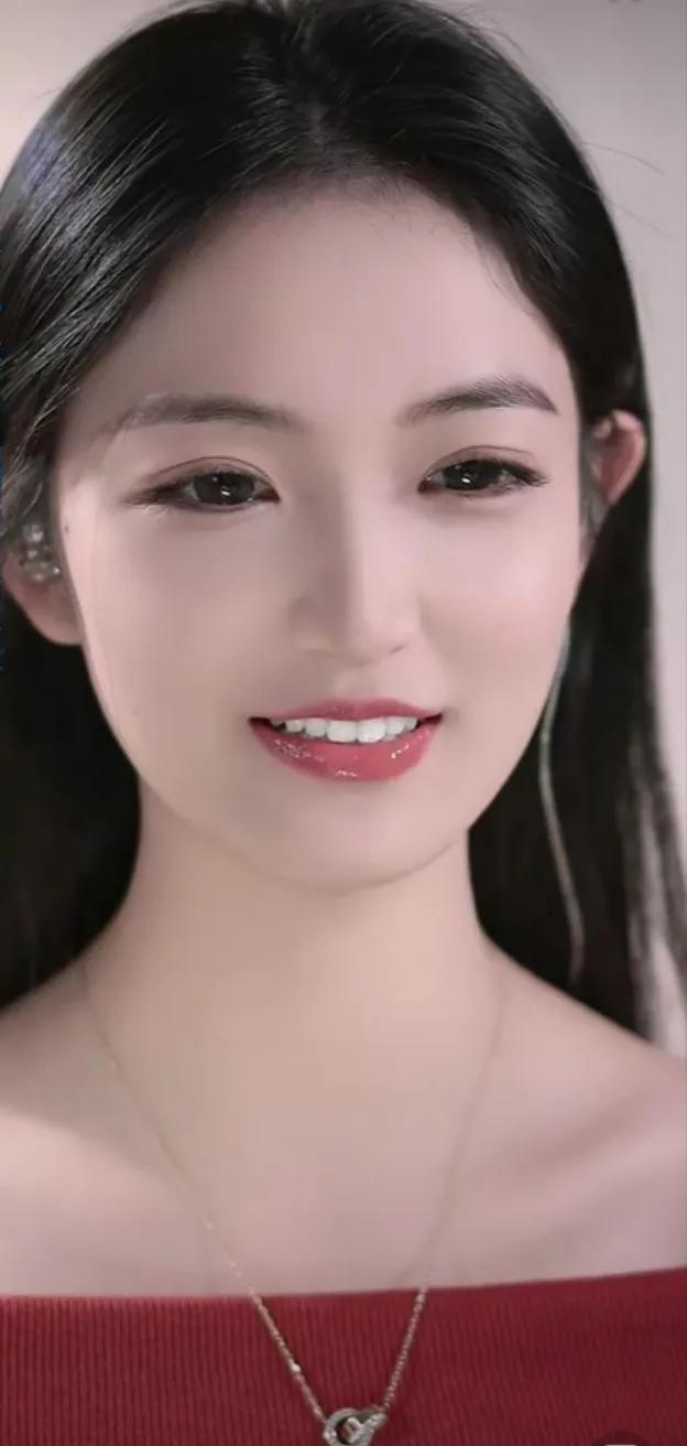 笑容好甜，心情都变好了！