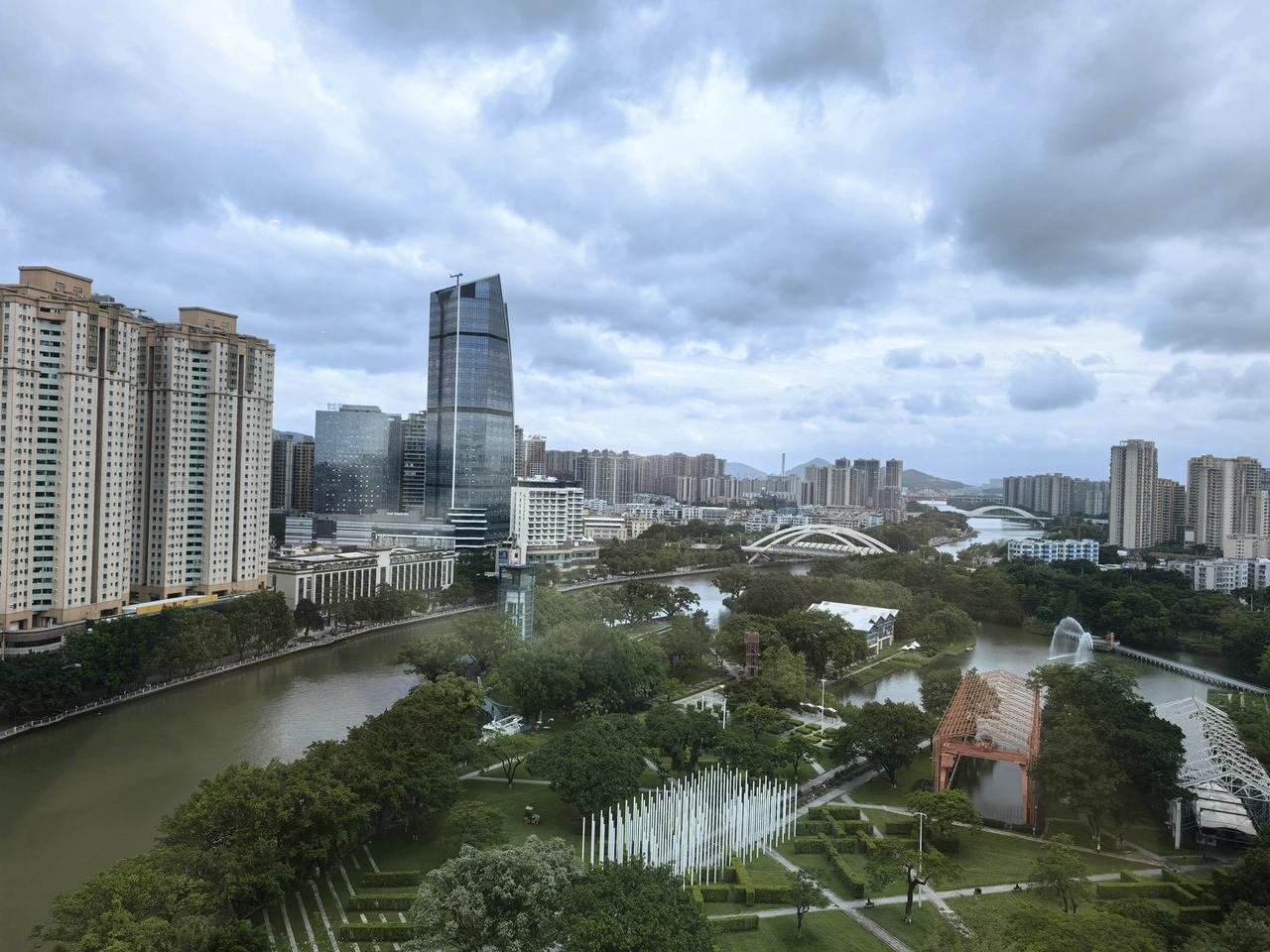 城市公园，不仅仅是市民休闲散步，遛娃的地方，也可以是一个城市记忆的地方，比如中山