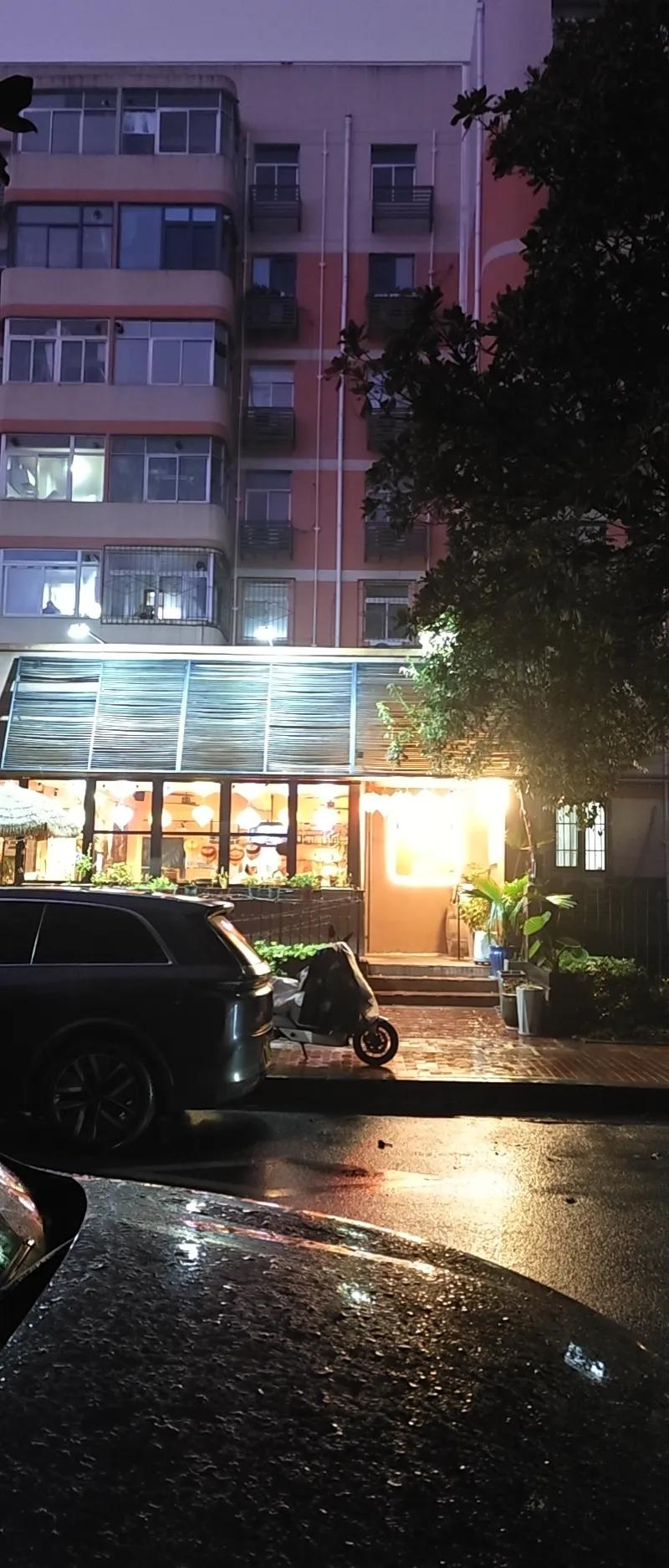 我老实说，我在30岁左右的一两年，说话的时候也爱说“TMD”之类的话，但说的频率