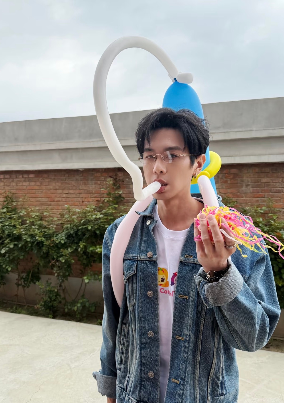 张若昀为女儿庆祝6岁生日唐艺昕为女儿庆祝生日 张若昀唐艺昕为女儿庆祝6岁生日，好