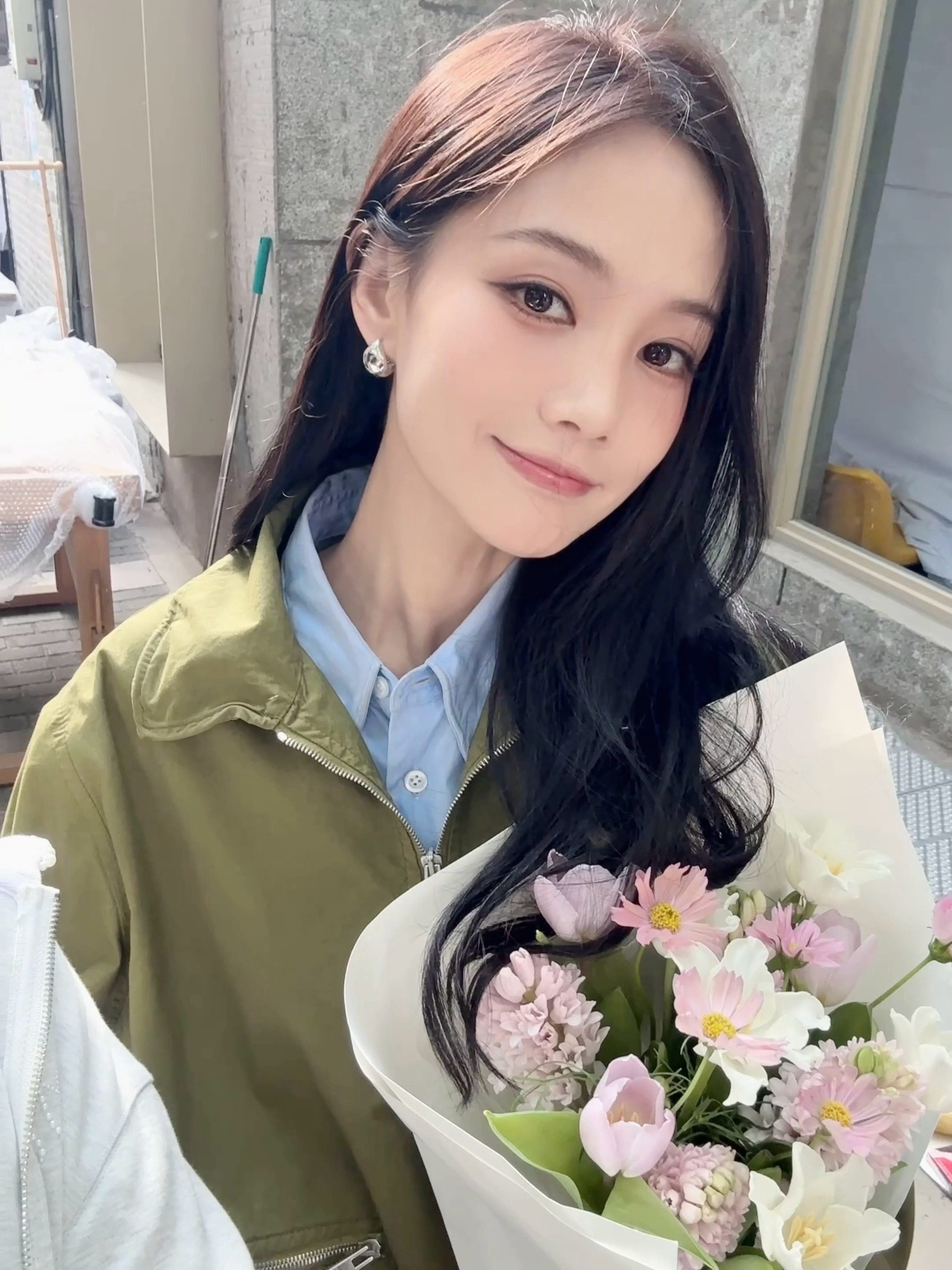李一桐自拍🤳 ​​​