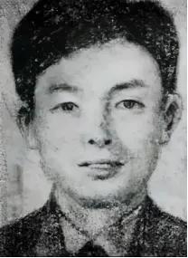 1930年，地下党员傅有智被抓，敌人对着他连开5枪，抢枪击中要害。然而，敌人刚走