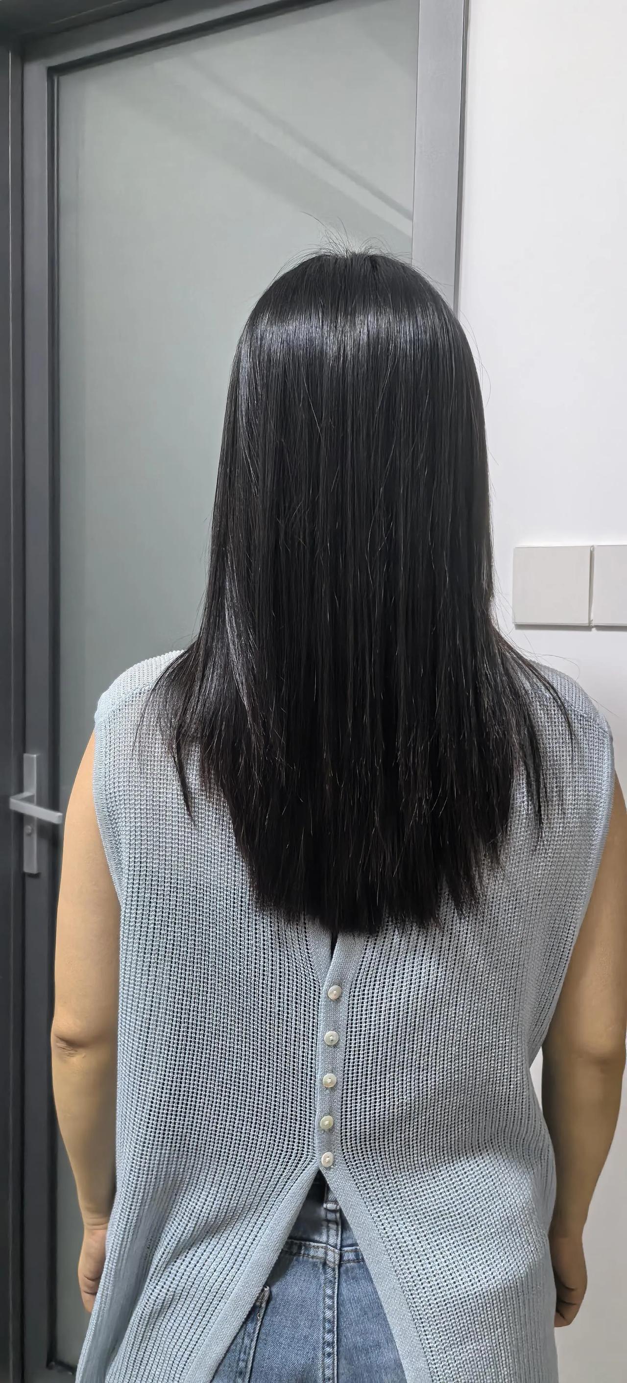 昨天晚上去做了拉直，软化了一个半小时，然后夹板，后边定型，总共三小时多一点的成果