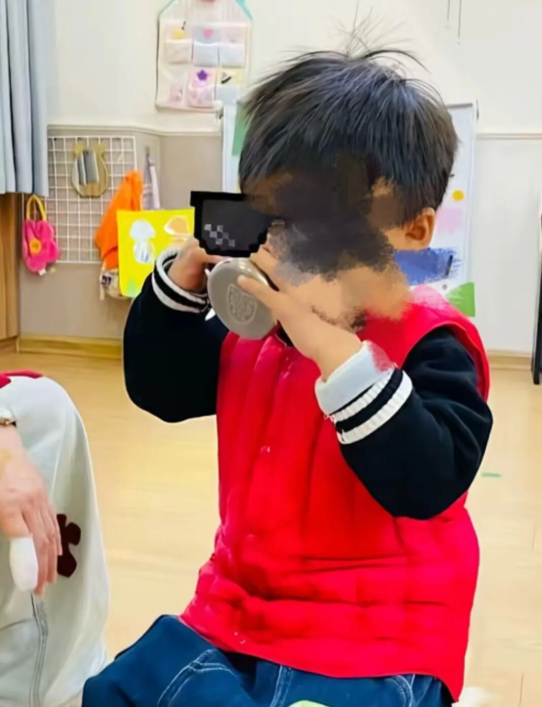 安徽蚌埠一幼儿园给孩子喂错药，家长回应：老师错将其他生病小孩