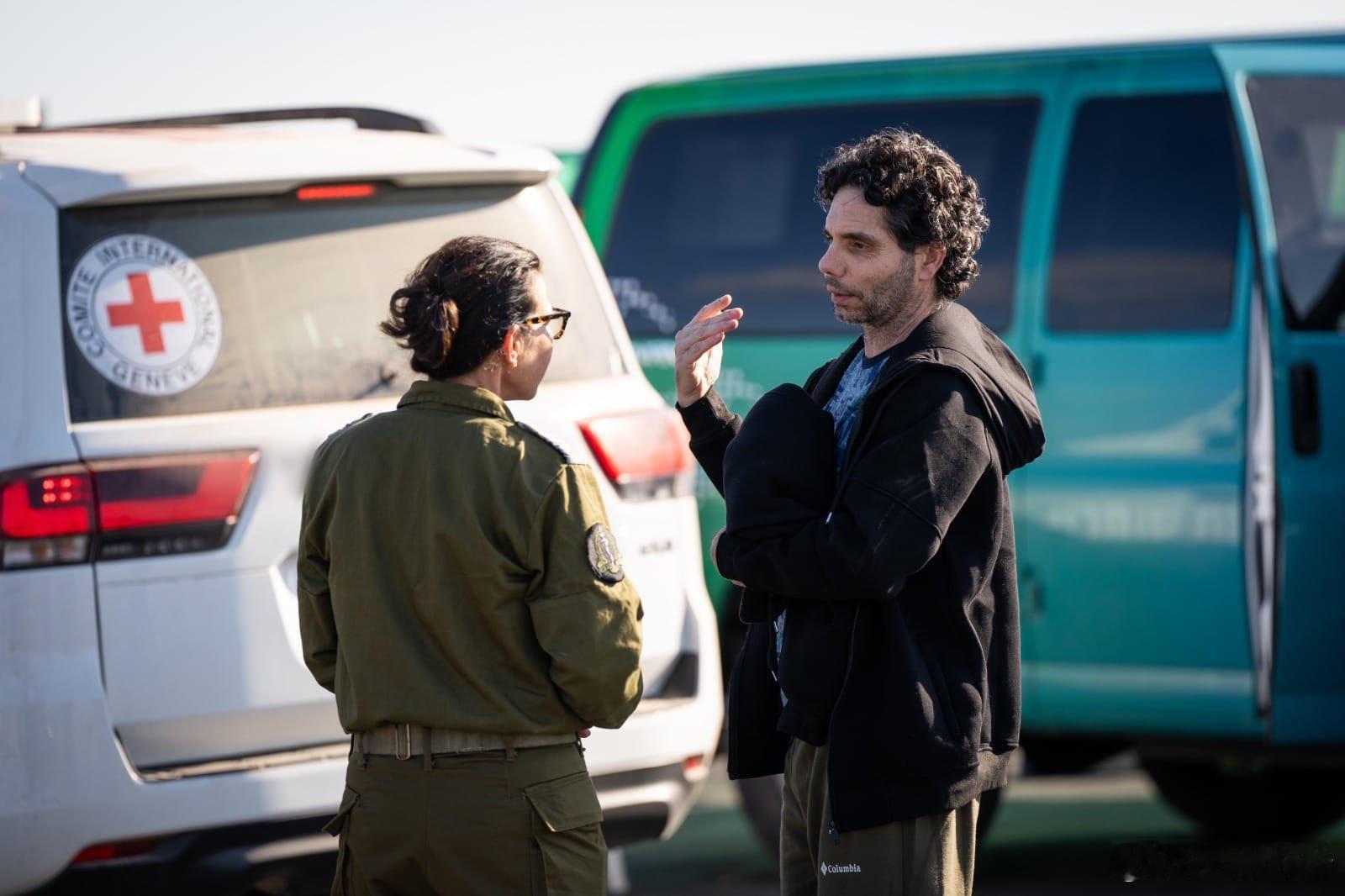 Ofer Kalderon欢迎回家！❤🇮🇱他已经在加沙被作为人质扣押超过一年