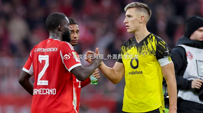 据德国天空体育报道，对于于帕梅卡诺是否续约，拜仁做出了两手准备。如果法国国脚不续