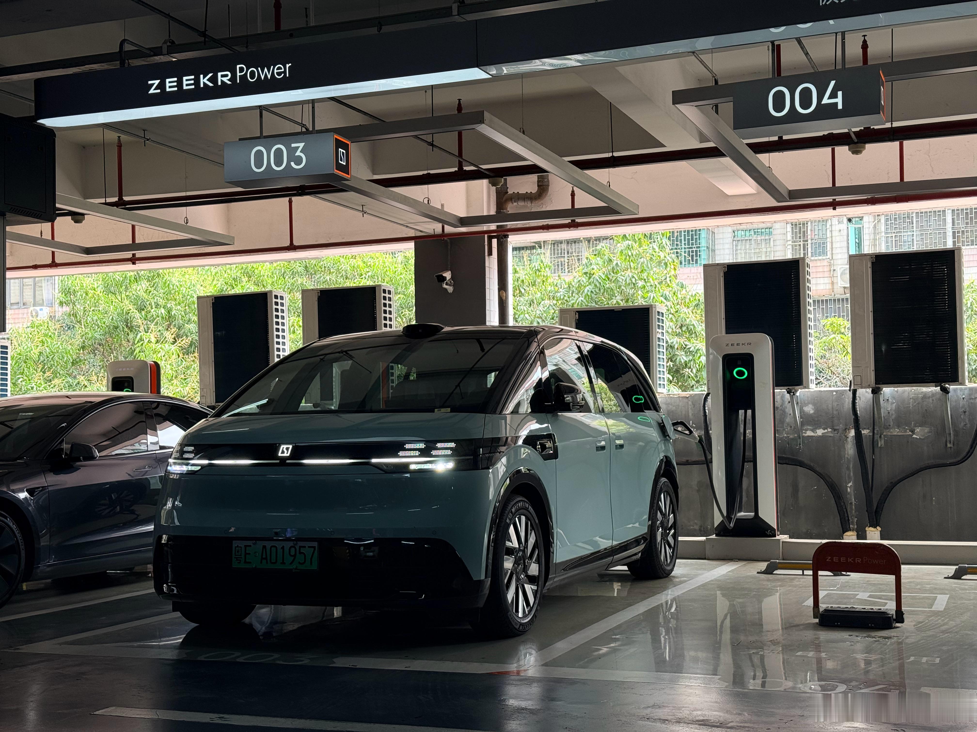 真800V，极氪MIX快充，200千瓦 