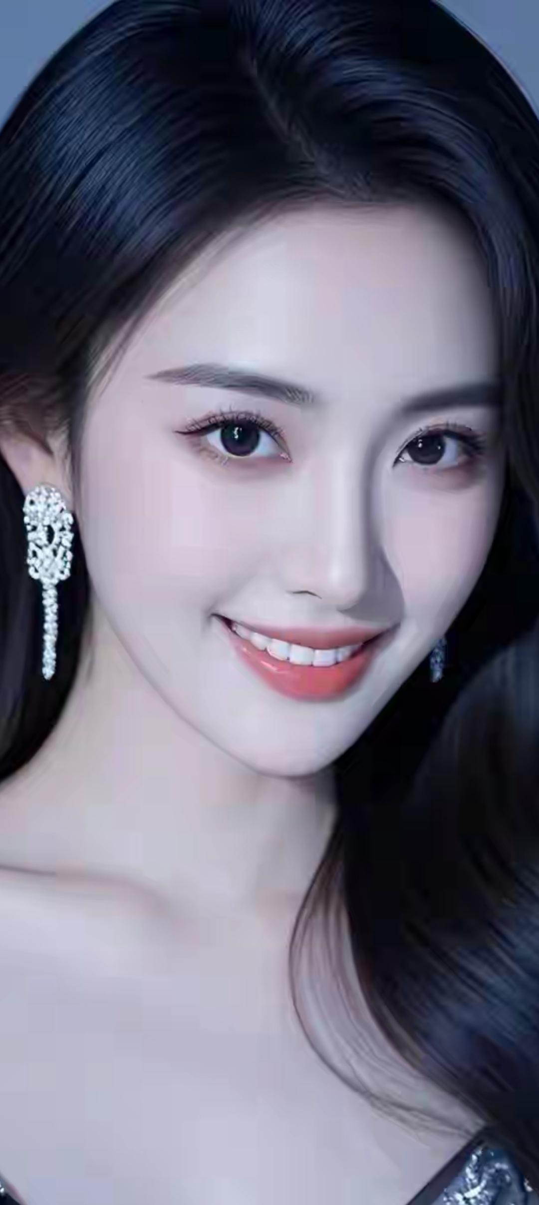 优雅女神，闪耀耳环，微笑动人！