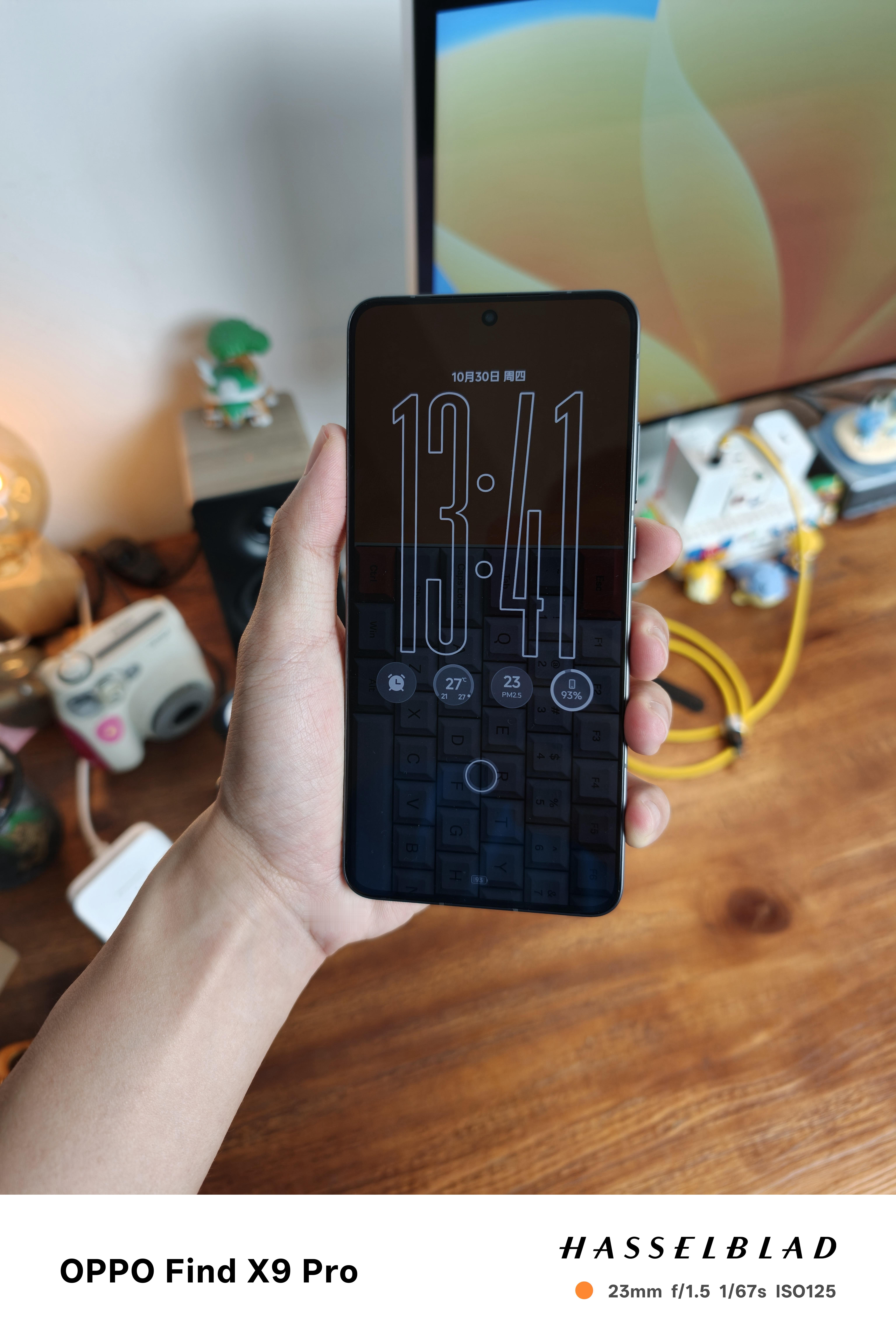 iQOO Neo11，同档性能机唯一一台2K LTPO屏就是任性，全天候AOD功