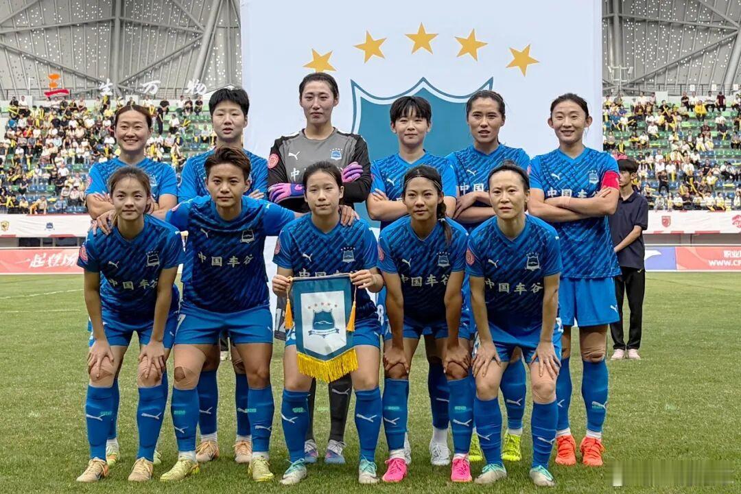 今晚的好消息：武汉江大女足客场3比0大胜四川女足，豪取四连胜，打进9球丢0球，霸