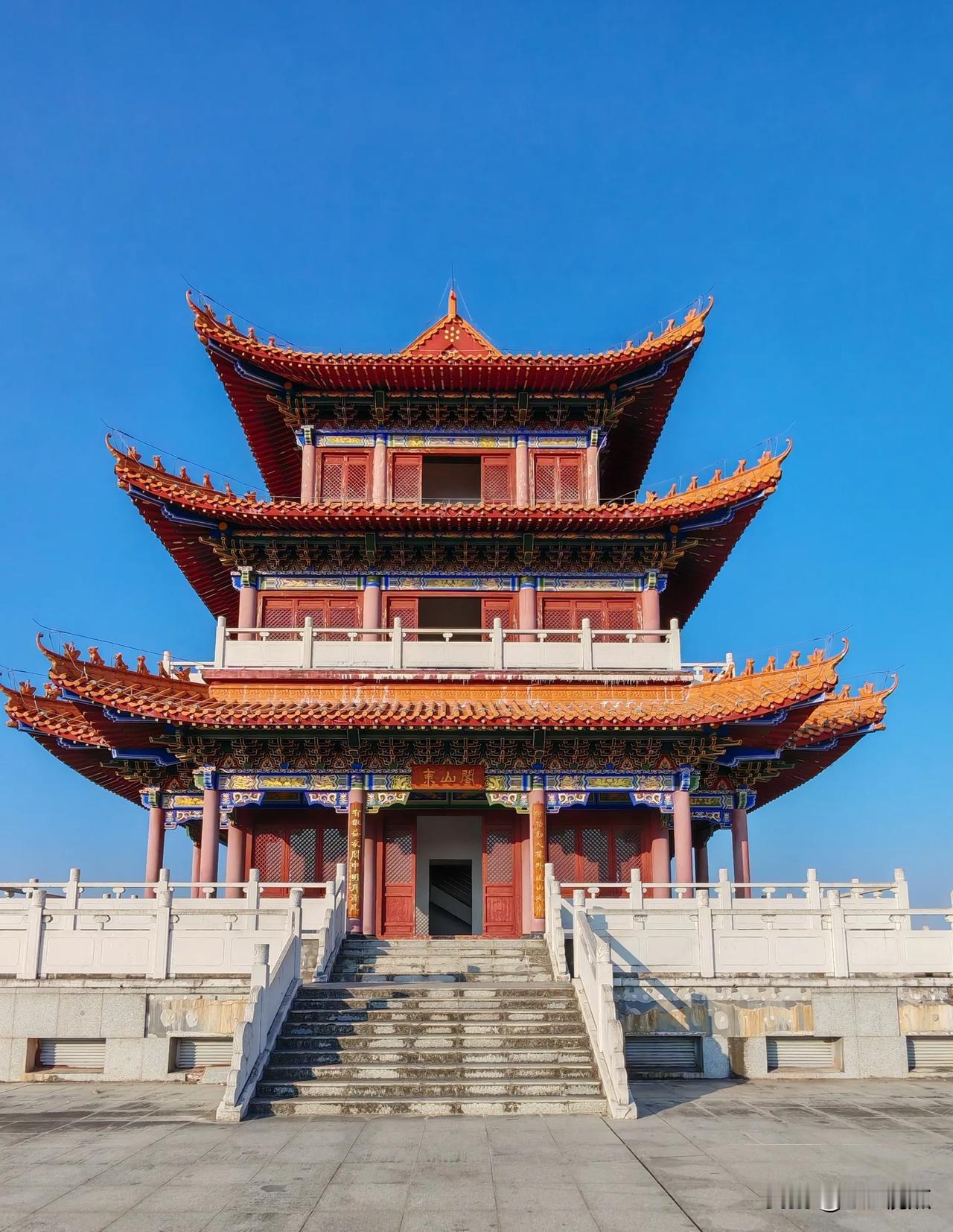 岑溪东山阁 更上一层楼