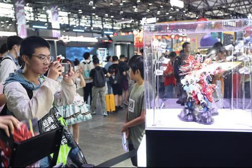 在上海被这个展硬控了奔赴上海只为这场展览！每一帧场景都极具冲击力，沉浸式体验拉满